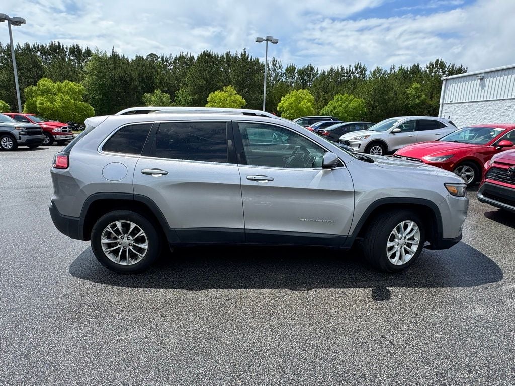 2019 Jeep Cherokee — detail view