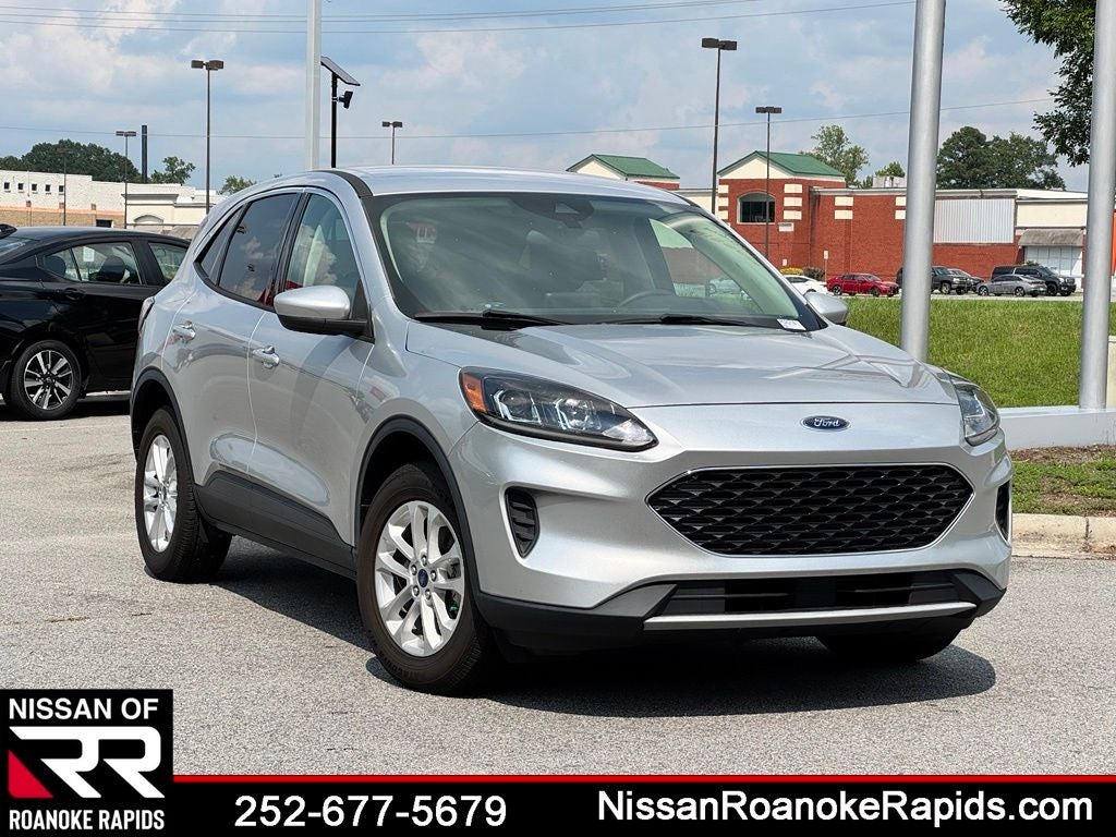 2020 Ford Escape SE in Ingot Silver — front three-quarter view